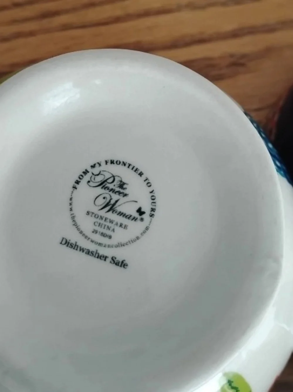 The Pioneer Woman Dazzling Dahlias ceramic measuring cups, 4 pc. nesting, floral